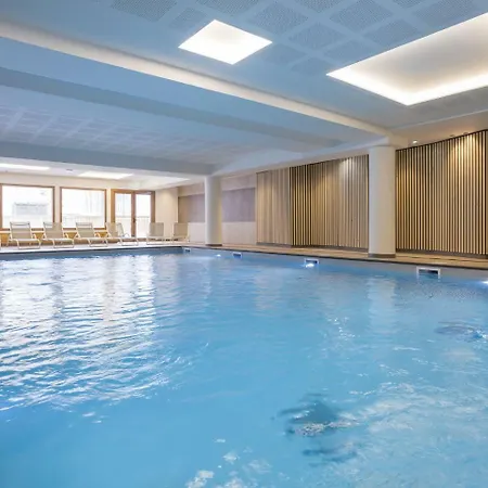 Alpine Stay W Spa Views